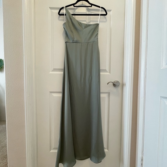 SHEIN Sage Silky One-Shoulder Bridesmaid Dress - Picture 5 of 7